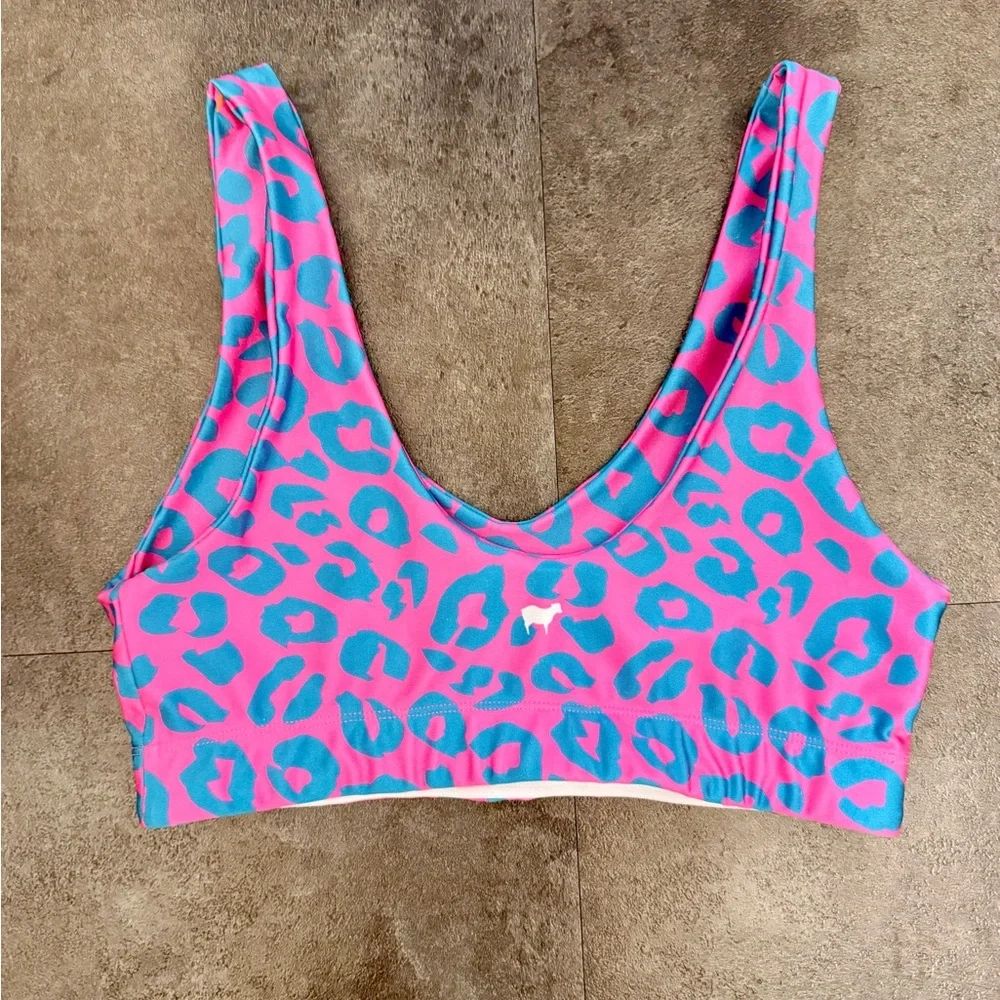 Goldsheep Pink and Blue Sports Bra with Bold Leopard Print - Picture 3 of 5